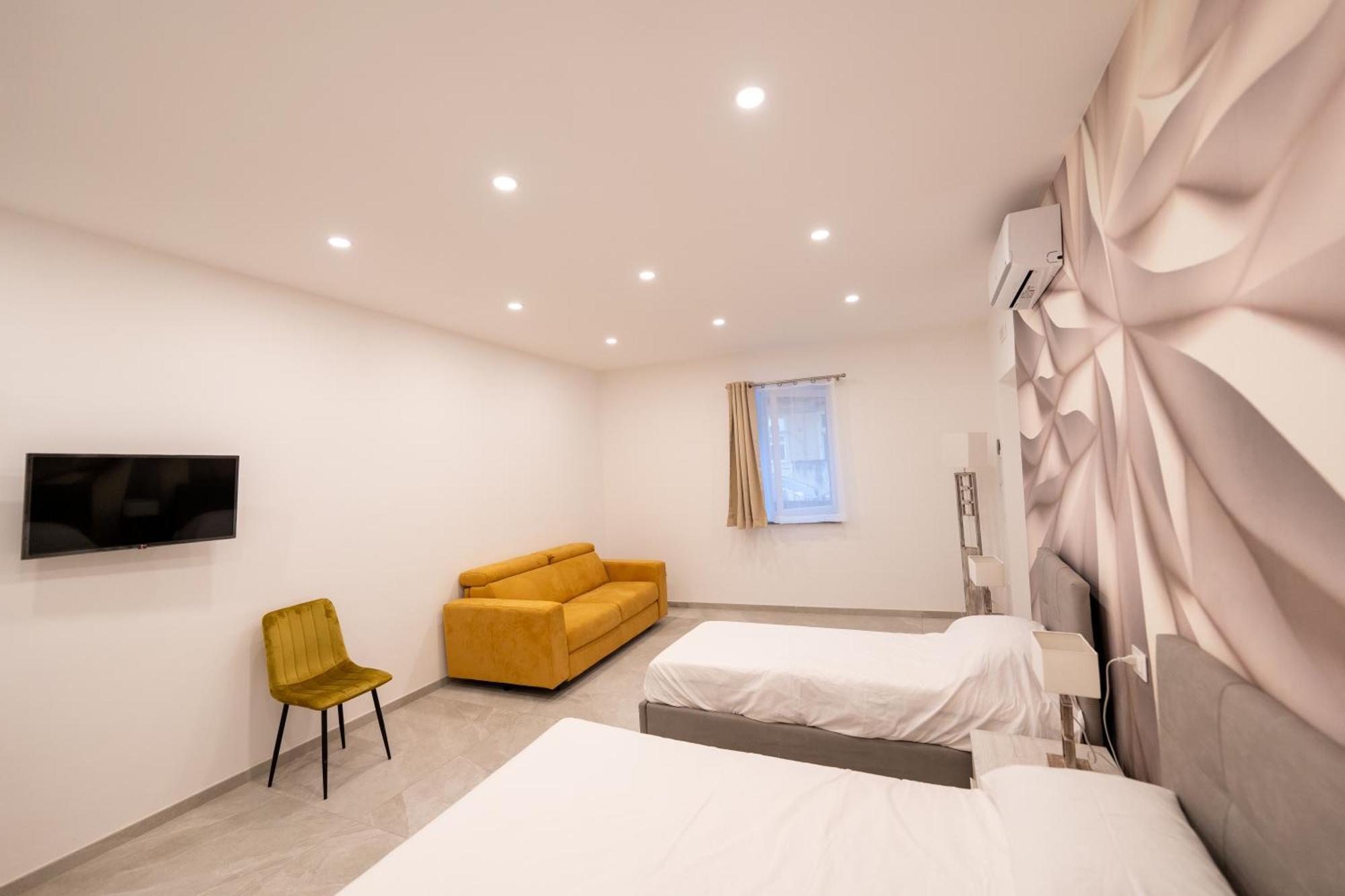 Suites Gaudioso Napoli Center Exterior photo